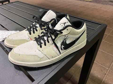Air Jordan 1 Low Brushstroke Paint Splatter