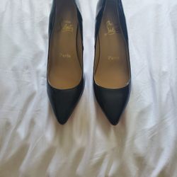 Christian Louboutin Patent  So Kate Pointed
