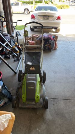 Greenworks Electric Lawn Mower