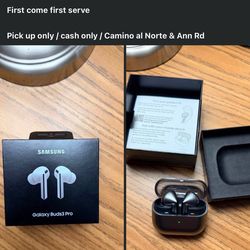 Galaxy headphones - as is