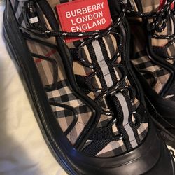 Burberry Shoes 