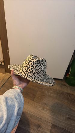 Ladies Hat