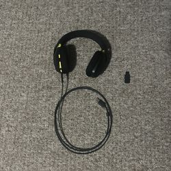 Logitech G435 LIGHTSPEED Wireless Bluetooth Gaming Headset