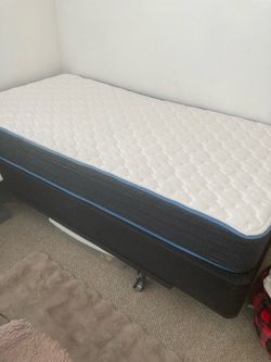 Twin mattress with box spring and frame