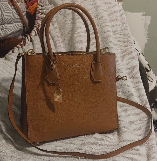 Michael Kors Mercer Purse Brand New