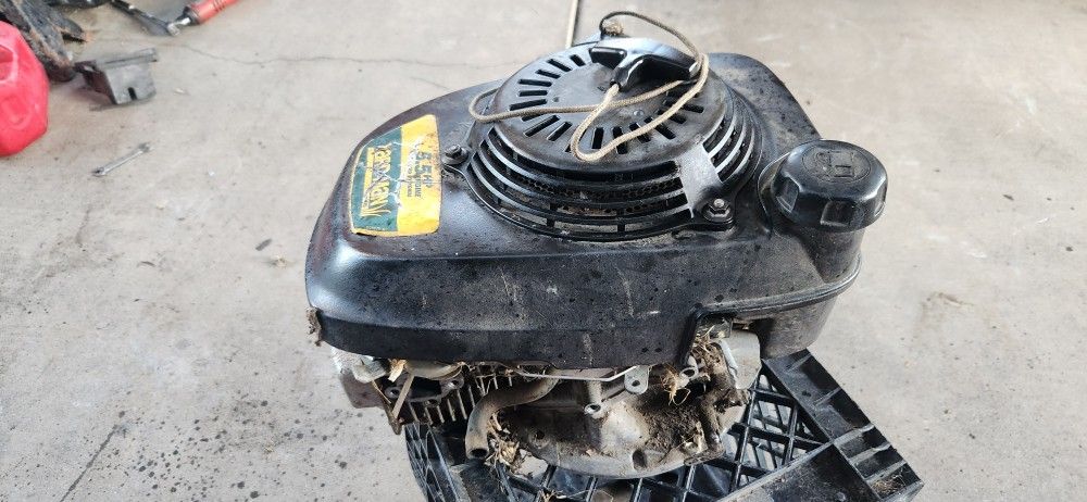 Honda 160cc Lawnmower 5.5hp Manual Choke. $30
