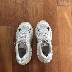 Balenciaga Defenders 