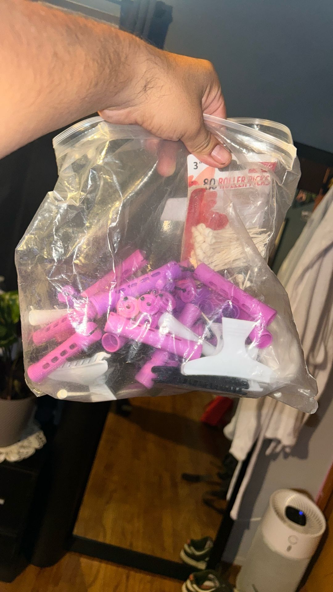 Cosmo Roller, Picks, And Clips