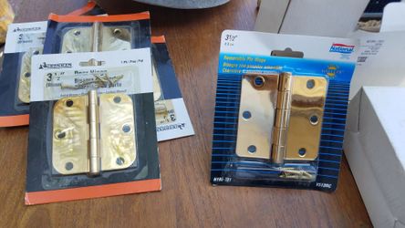 Door hinges