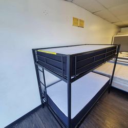 Bunk bed / litera