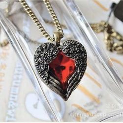 Red Heart Pendant Necklaces -2