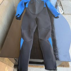 Wetsuit  Kids Size 8