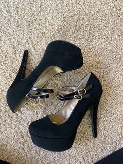 Charlotte Russe black heels size 8