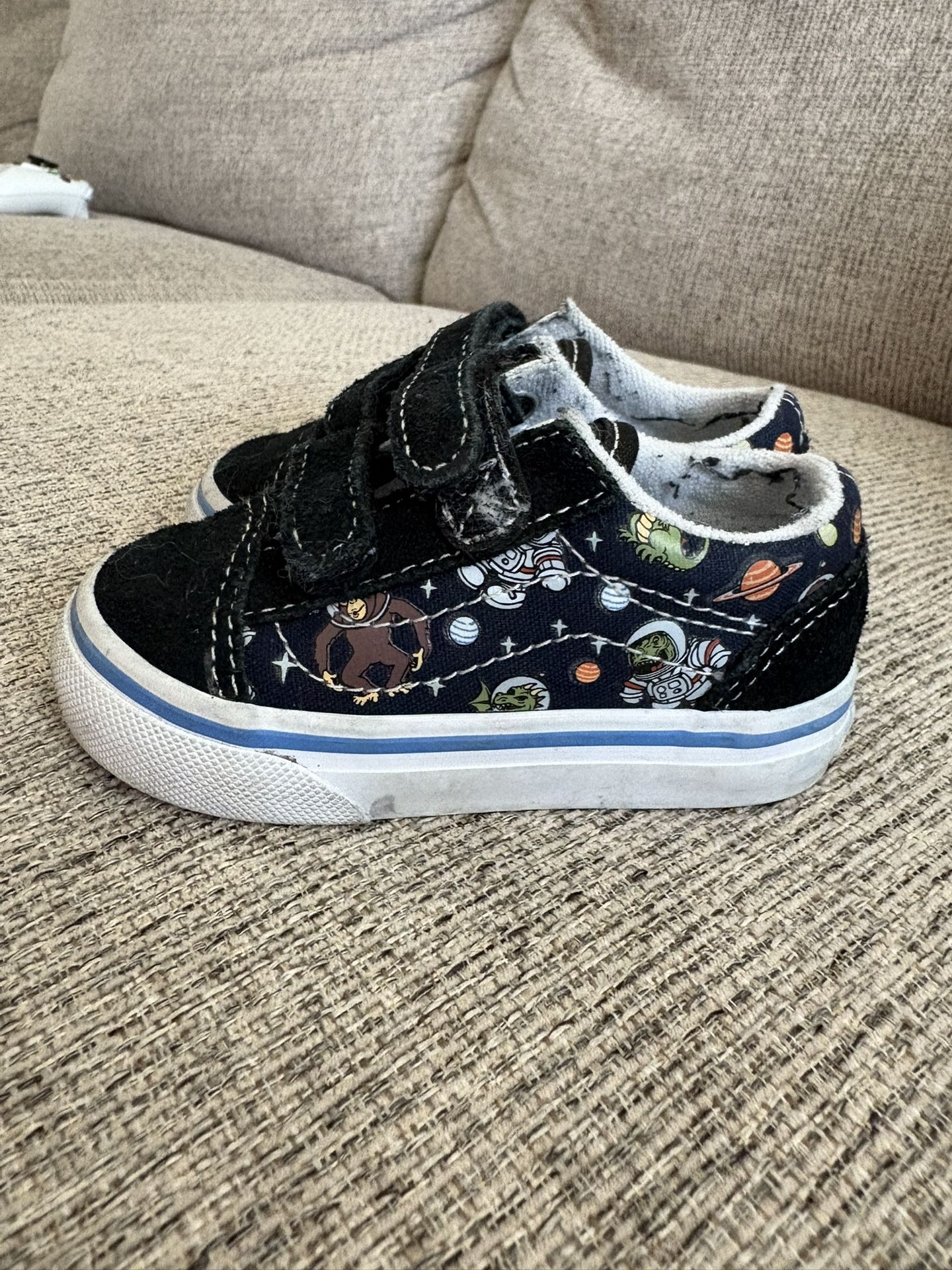 Authentic Toddler Vans 