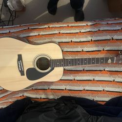 Yamaha Guitar 