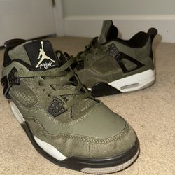 Air Jordan 4 Craft Medium Olive – Size 8.