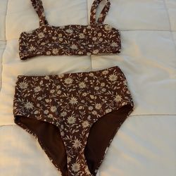 Rylee and Cru Floral