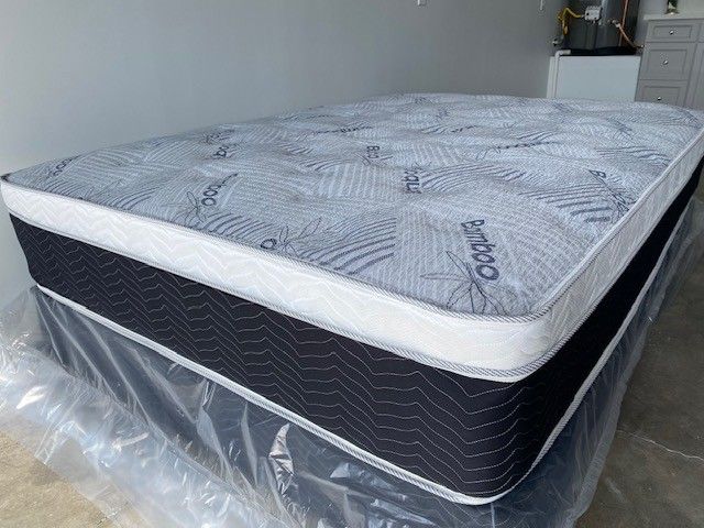 Cal King Euro Bamboo Pillow Top Mattress!!