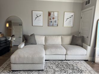 Eliza Court Couch 108”