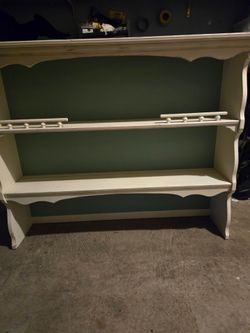 Vintage Style Scalloped Hutch Top Shelf.      106