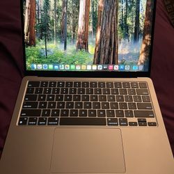 M2 MacBook Air Silver 