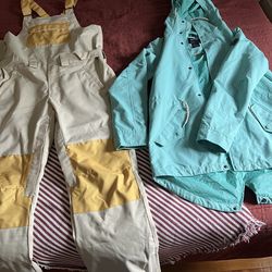 Snowboarding Jacket & Bib