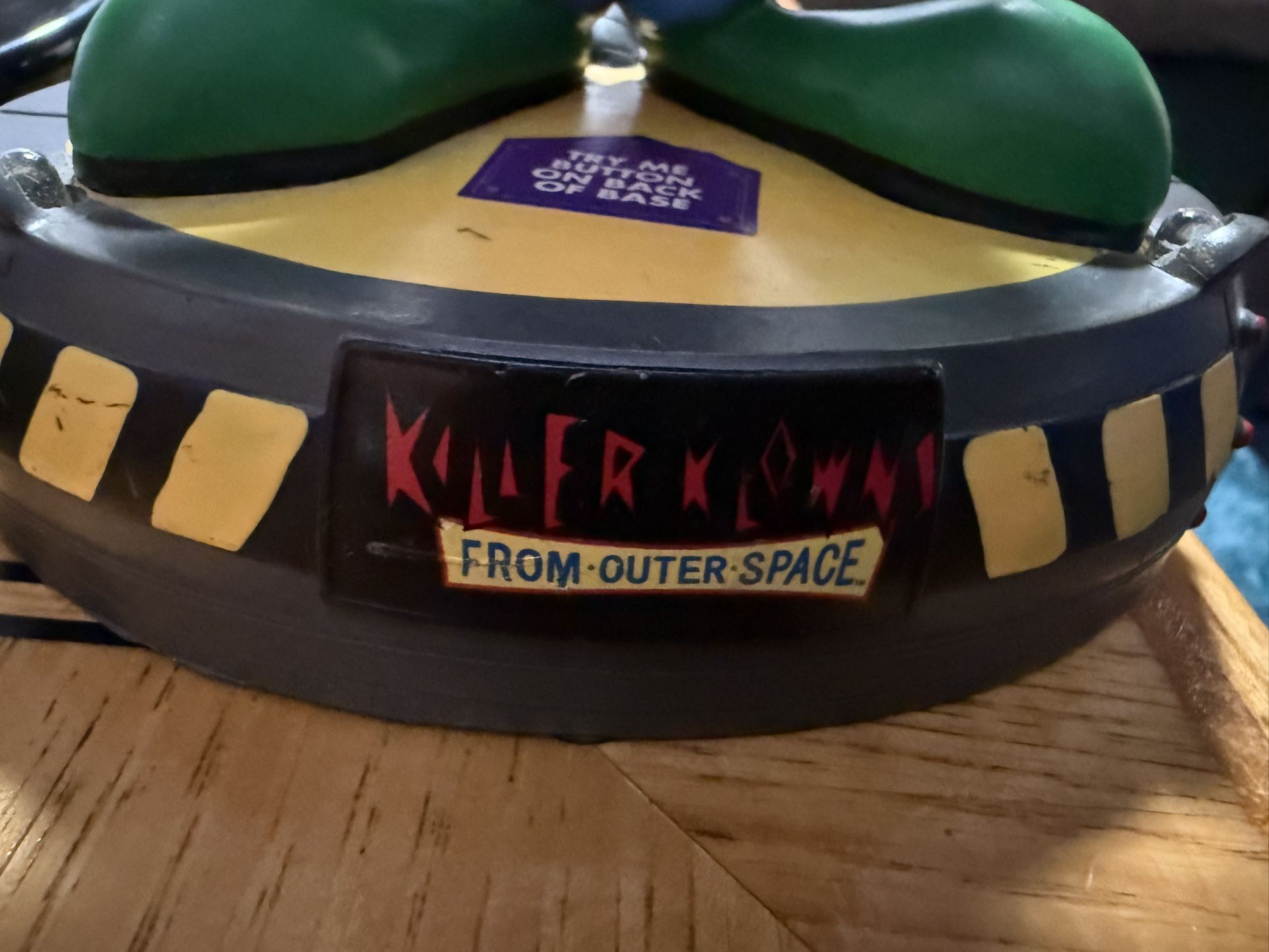 Killer Clowns From Outer Space Jumbo Statue