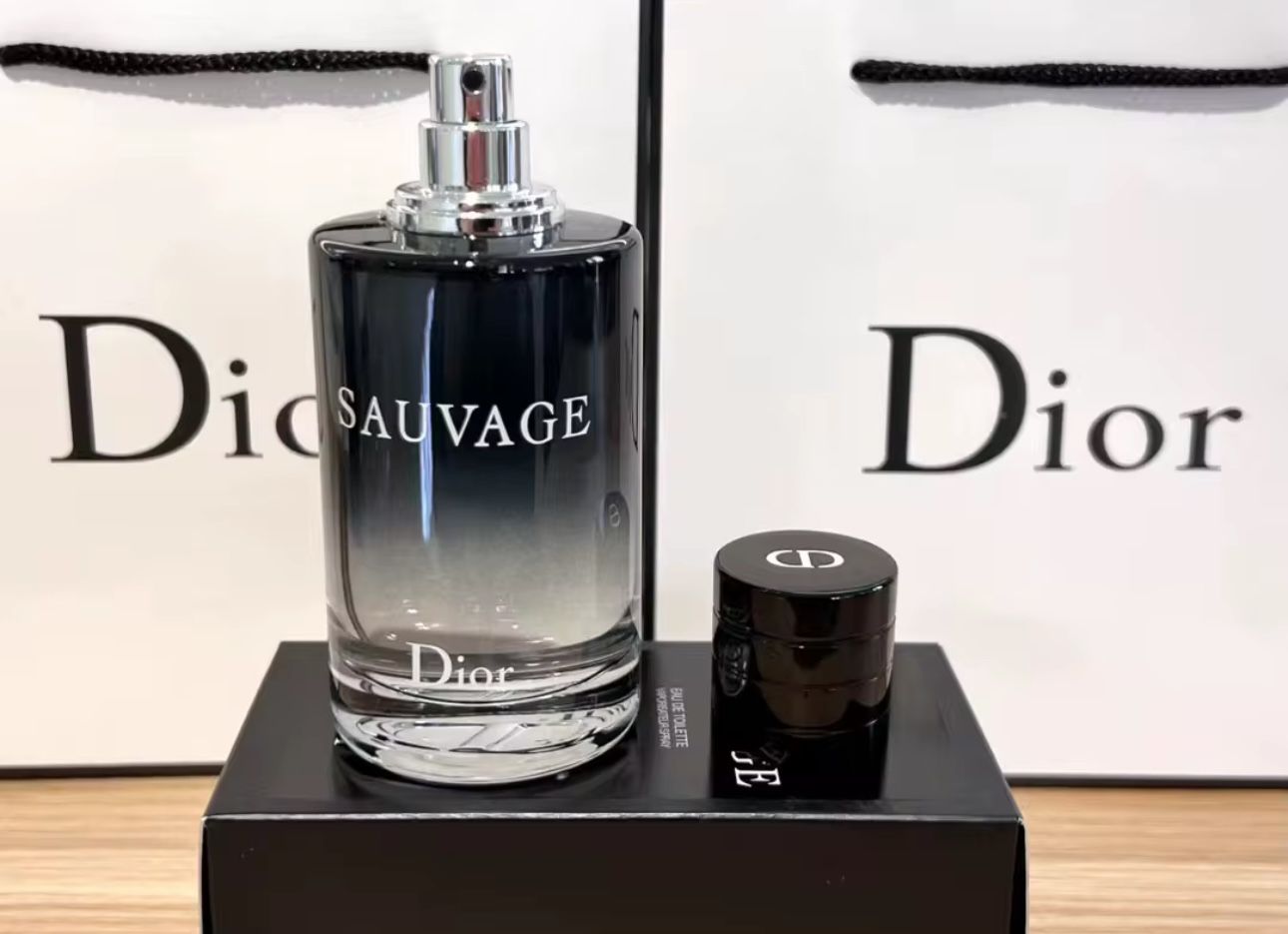 Christian Dior Sauvage Parfum Spray
