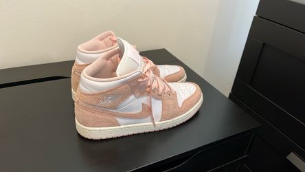 Air Jordan. Almost New. 11.5