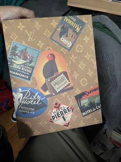 Louis Vuitton: 100 Legendary Trunks Book