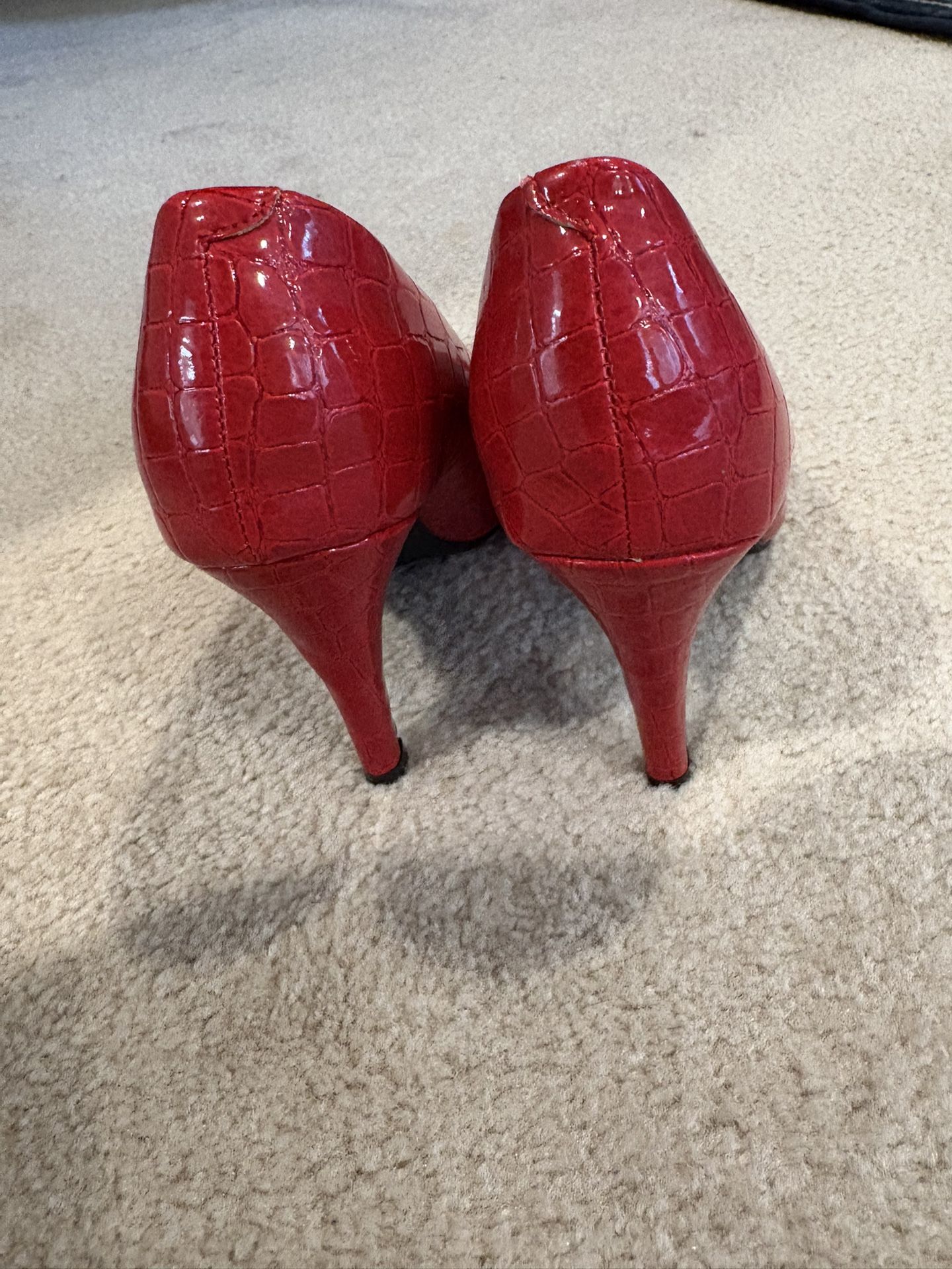 Red Pumps Size 8