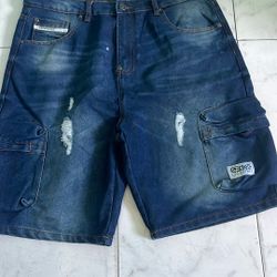 ECKO UNLTD SHORTS, BAGGY FIT GREAT CONDITION FOR 35