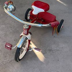 Radio Flyer Retro Red Tricycle 