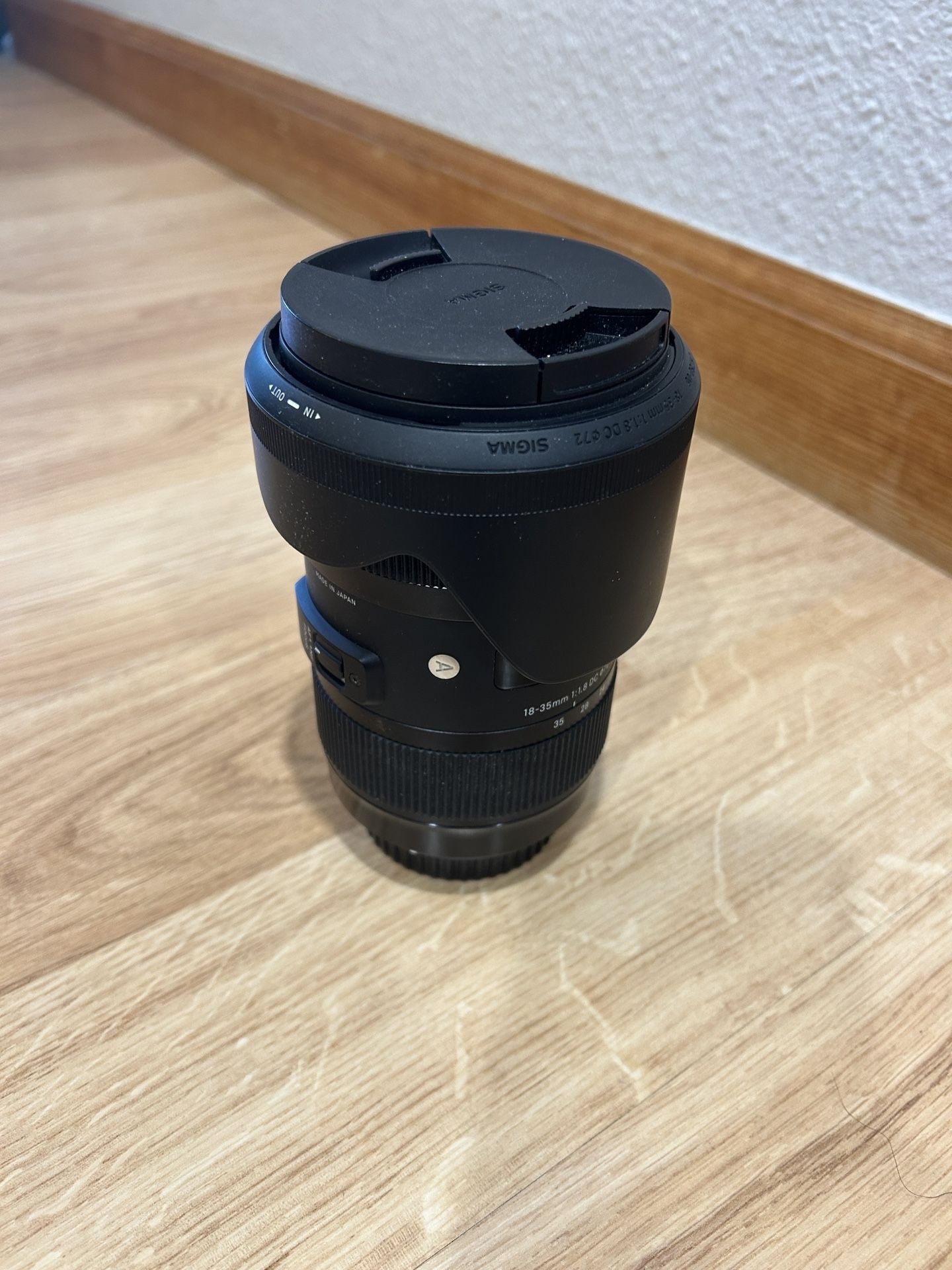Sigma 18-35mm 1.8 Canon EF Mount Lens