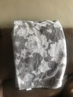 2 Lauren Conrad Bath Towel