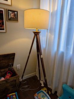 Tripod Floor Lamp with Drum Shade