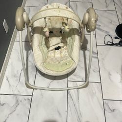 Nice baby swing