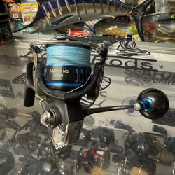 Like New Daiwa Saltist 3000 MQ Salt Water Fishing Reel. New Clean Line. 