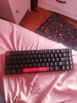 Hyperx origins alloy  65 red switches keyboard