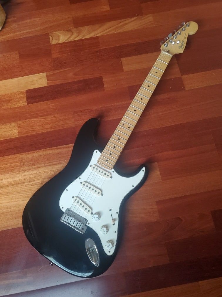 1993 Fender American Standard Stratocaster Electric Guitar