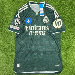 Real Madrid player edition jersey Champions League slim fit size L