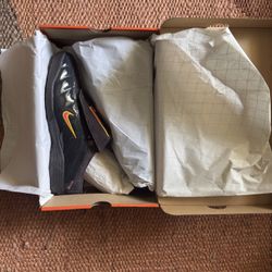 Nike Total 90 Mule (Kids of Immigrants) | Size 12.5