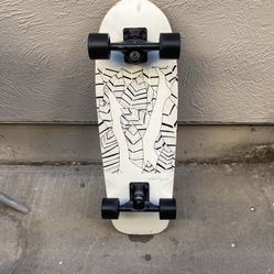 Landyachtz Dinghy 28" Complete Skateboard (Blunt Garden)