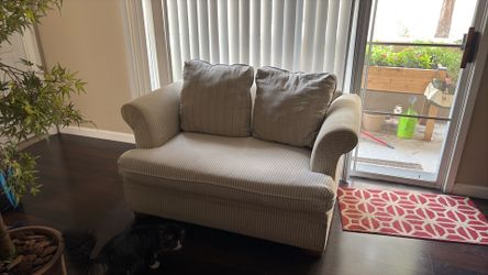 Chair with pull out sleeper Brohill