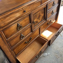 Thomasville High Boy Chest With Drawers