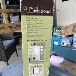 Picture frame Display