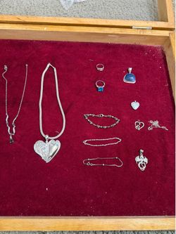 Lote De Joyería Fina (Plata 925 Y Brighton) Con Vitrina De Madera Incluida