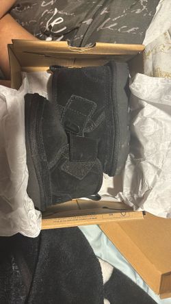 Toddler Black Uggs