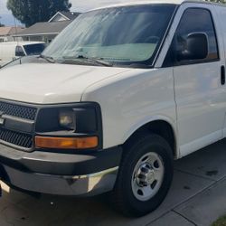 Chevy Express Van 2008 2500