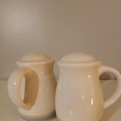 Pfaltzgraff Aura Salt and Pepper Shakers